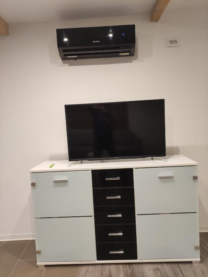 Schoenes Und Offenes Appartement Juchen ภายนอก รูปภาพ